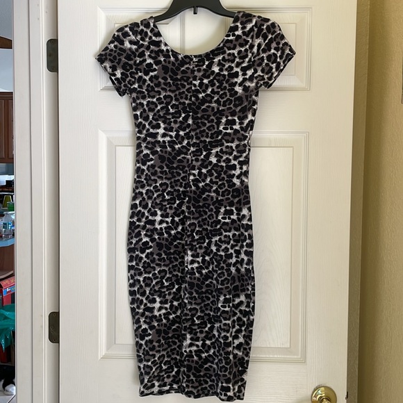 one clothing snow leopard print peek-a-boo dress - Picture 2 of 3